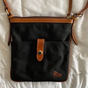 Dooney & Bourke Cross Body nylon handbag.